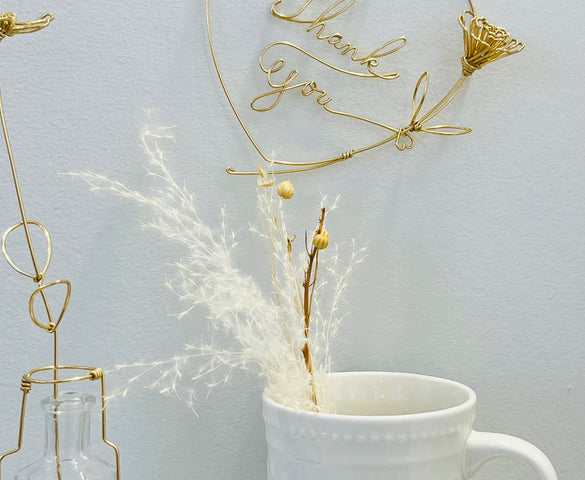 壁掛けメッセージ付きカーネーション